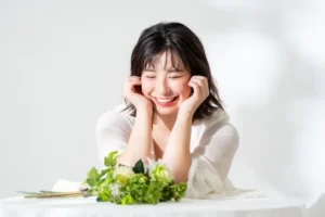 乾燥・シワ・しみ・毛穴開き、くすみなど、札幌市のフェイシャルエステサロン、ビフォーアフターイメージ画像