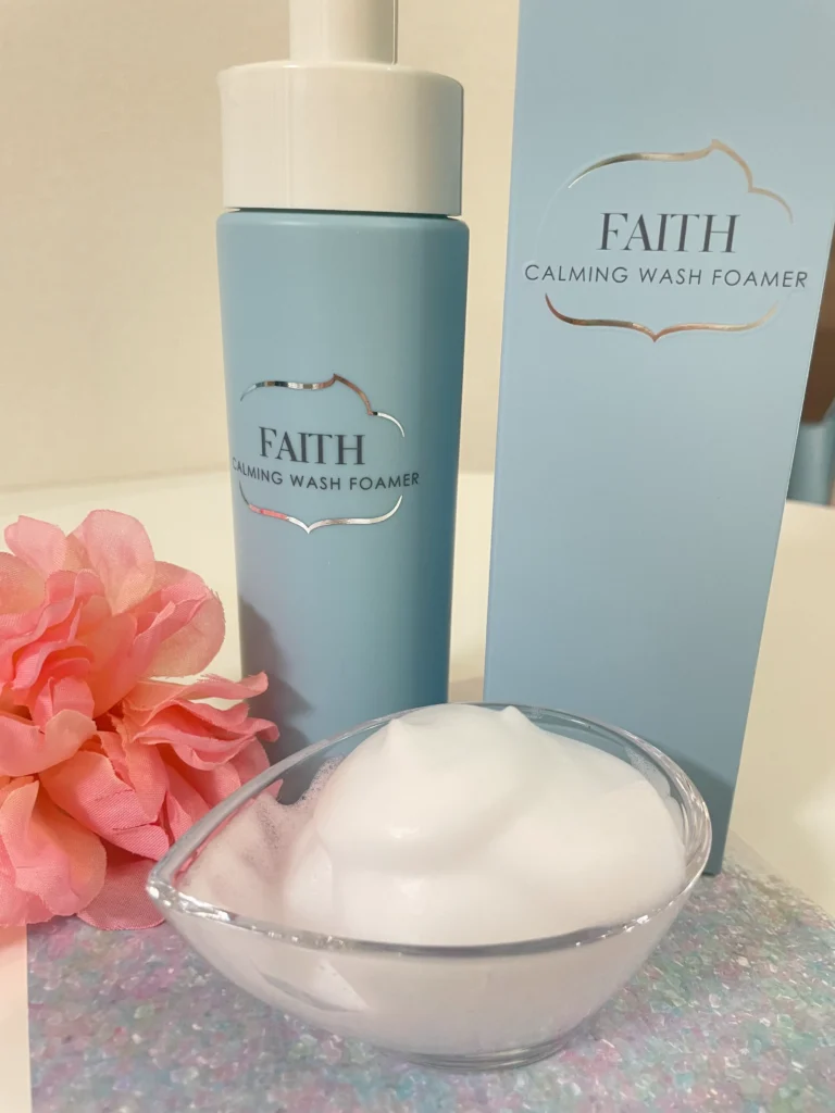 「洗う前より、潤う。」 トゲトゲ黄砂をやさしく落とす。 究極の弾力泡洗顔料